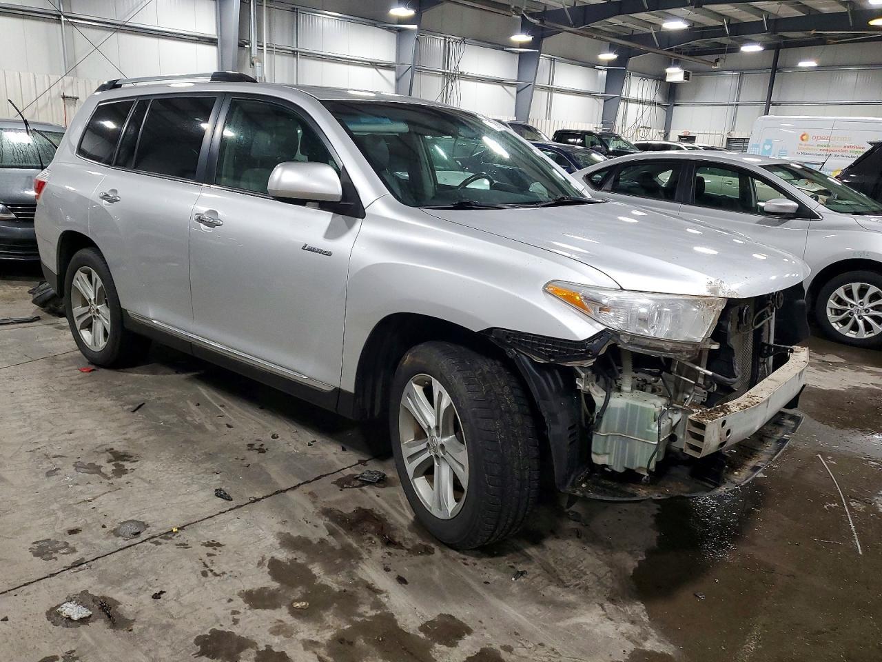 2013 TOYOTA HIGHLANDER