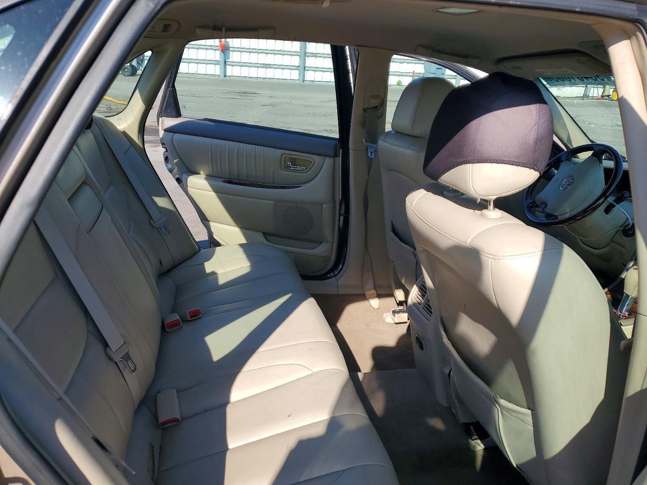 2003 TOYOTA Avalon
