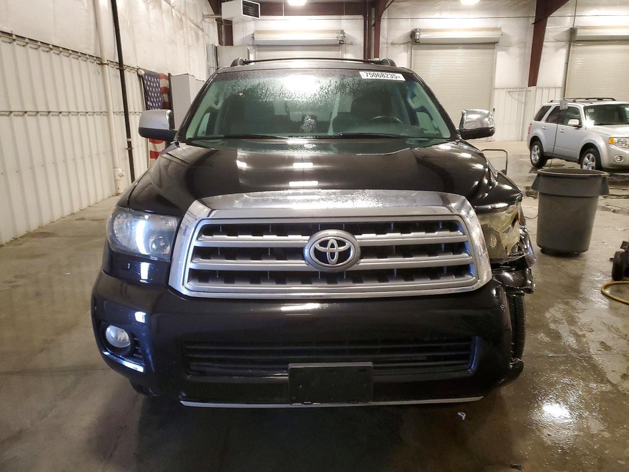 2008 TOYOTA Sequoia