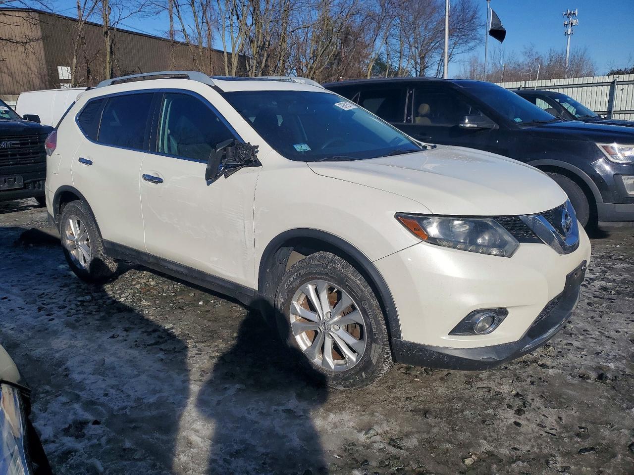2015 NISSAN ROGUE