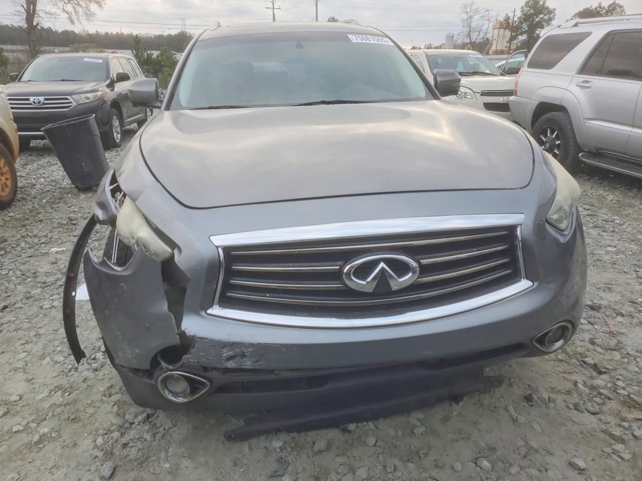 2012 INFINITI FX35