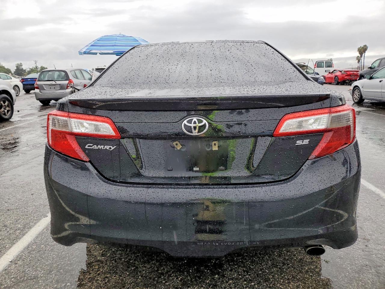 2014 TOYOTA CAMRY