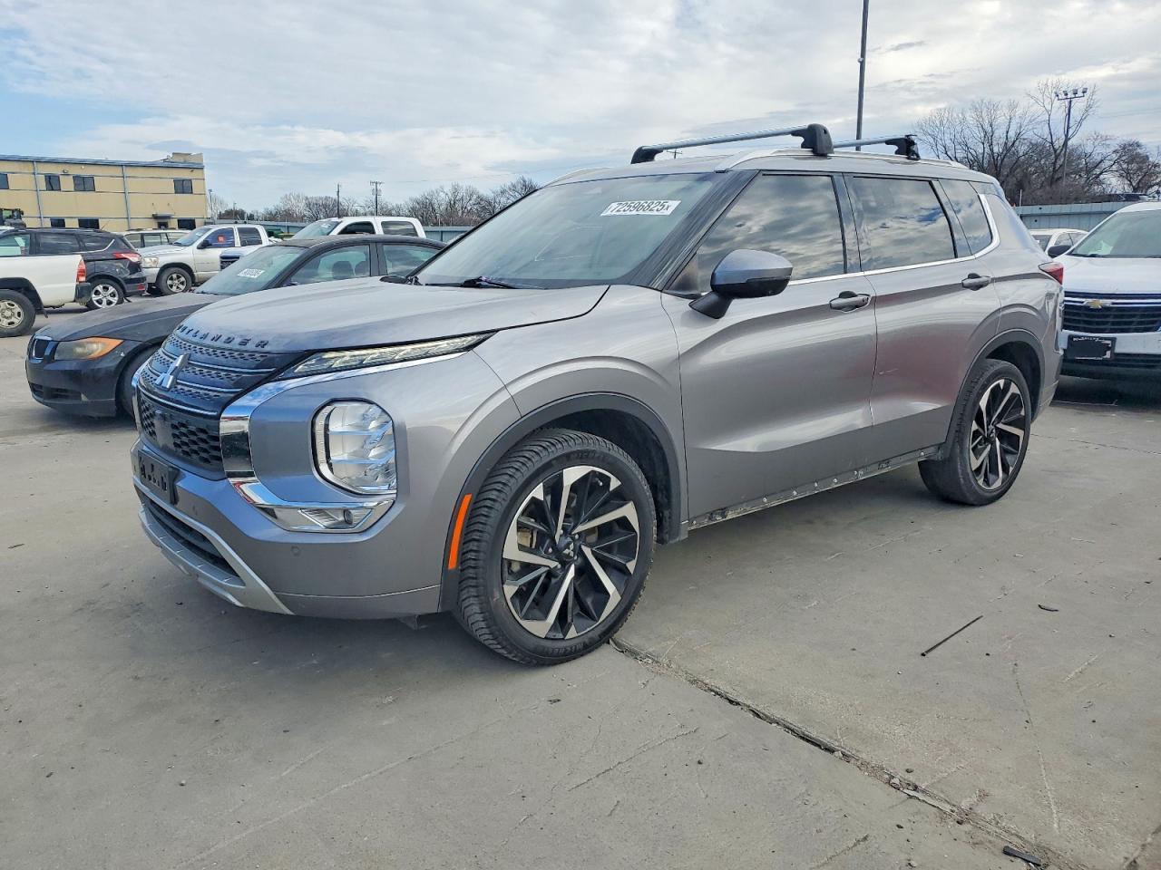2022 MITSUBISHI outlander