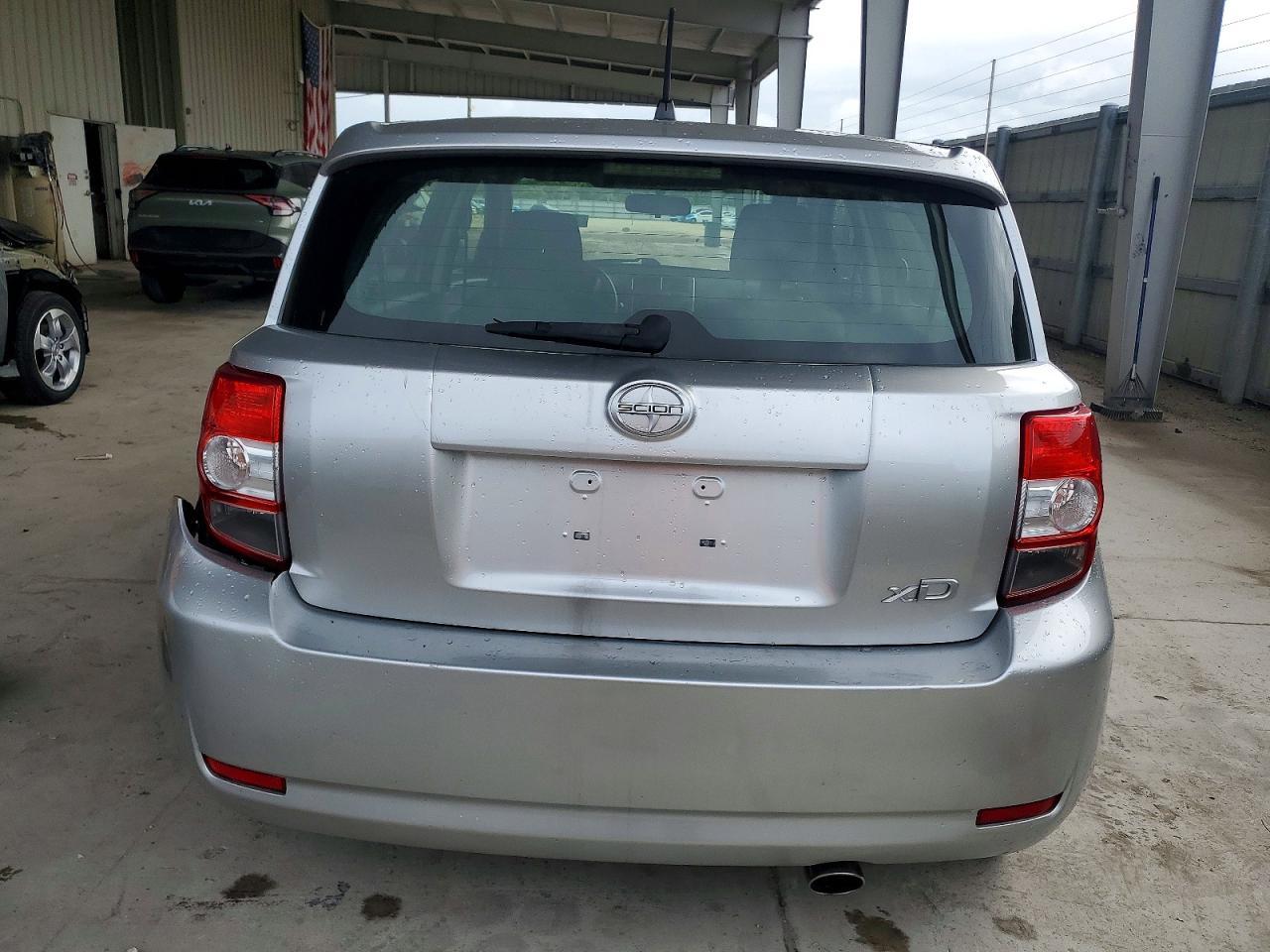 2013 TOYOTA SCION