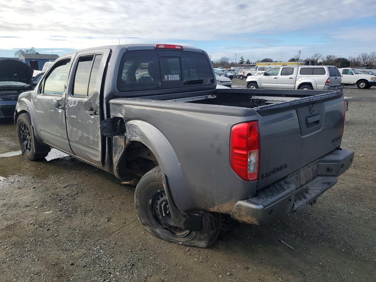 2021 NISSAN Frontier