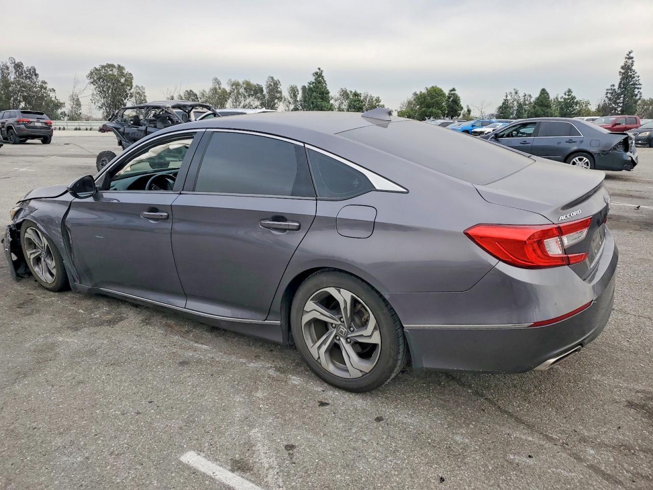 2018 HONDA ACCORD
