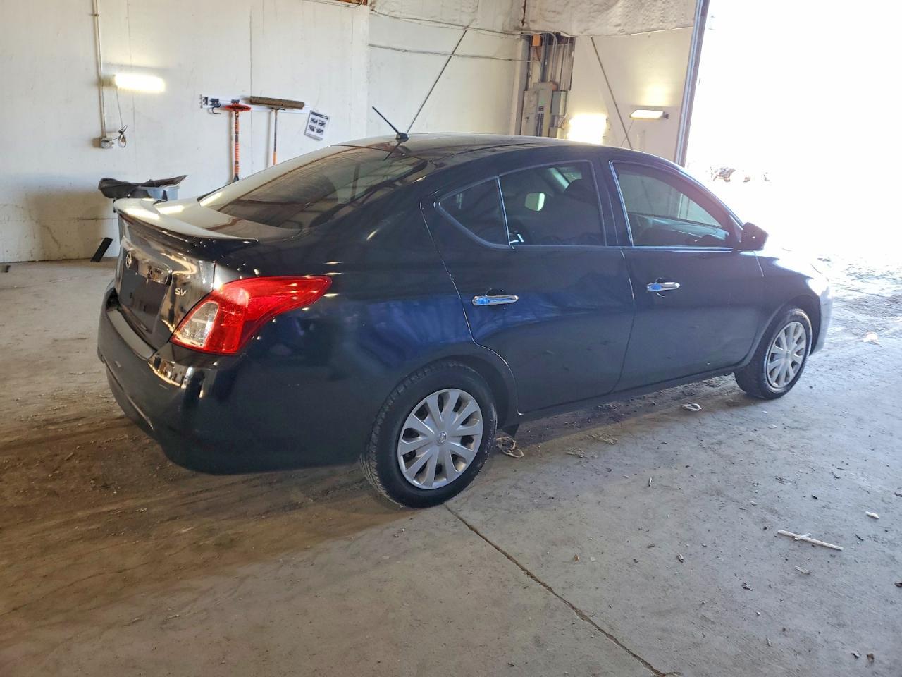 2019 NISSAN VERSA