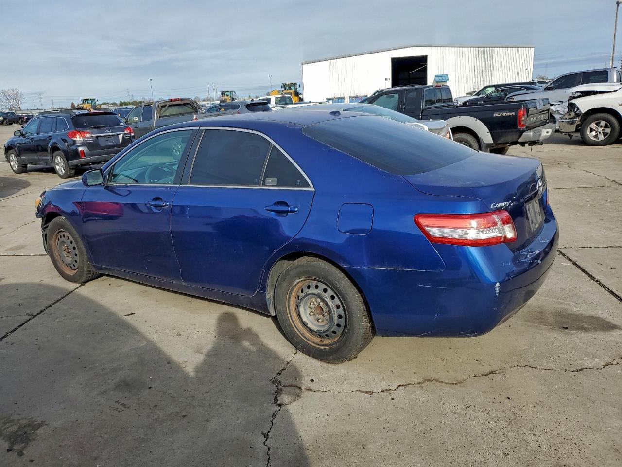 2010 TOYOTA CAMRY