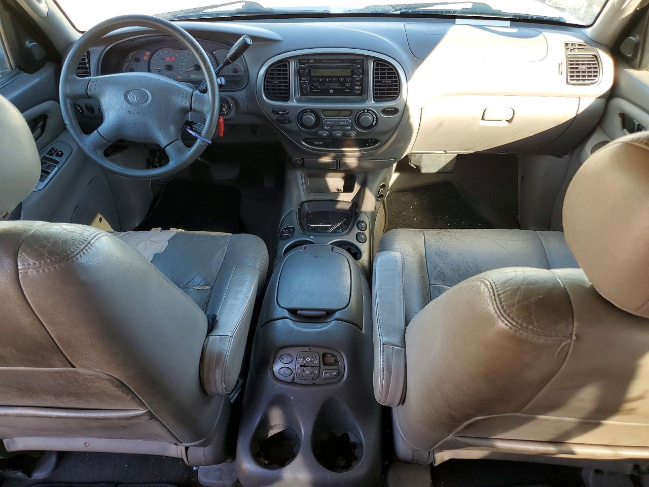 2002 TOYOTA Sequoia