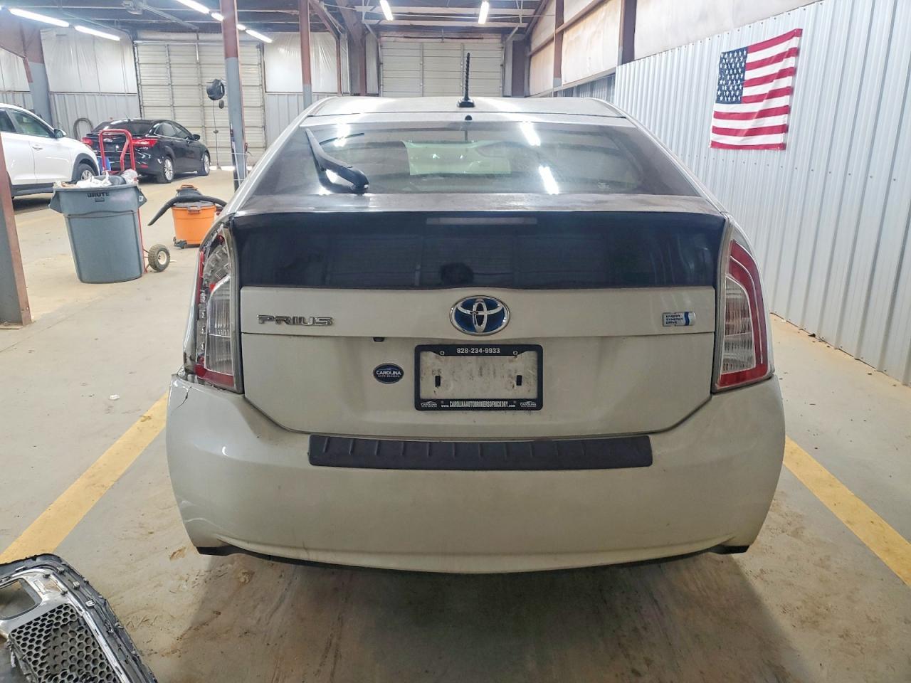 2015 TOYOTA PRIUS