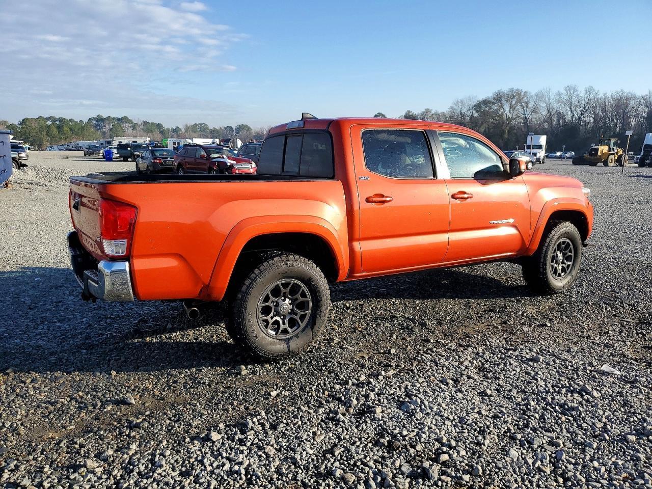 2017 TOYOTA TACOMA