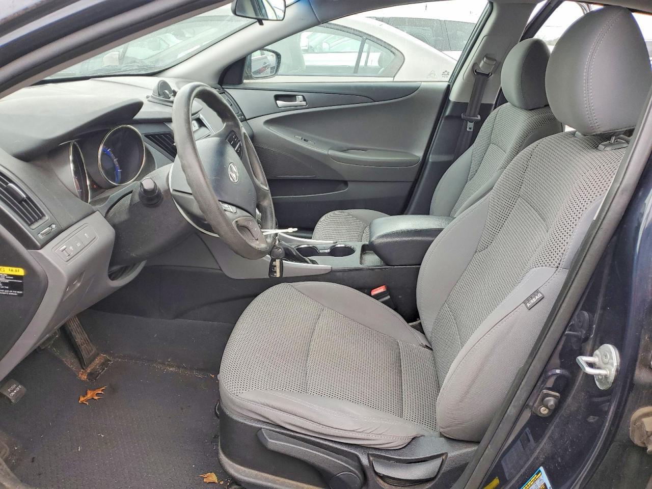 2011 HYUNDAI SONATA
