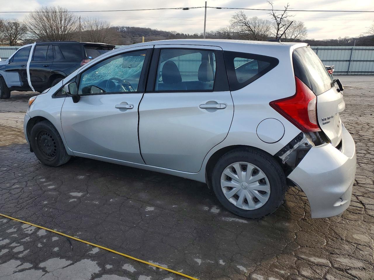 2017 NISSAN Versa Note