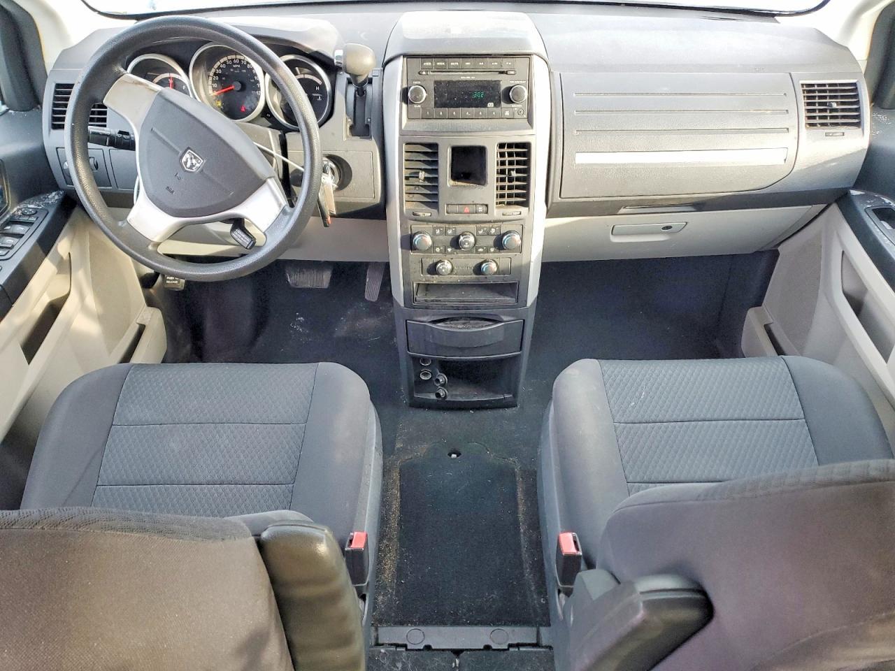 2010 DODGE GRAND CARAVAN