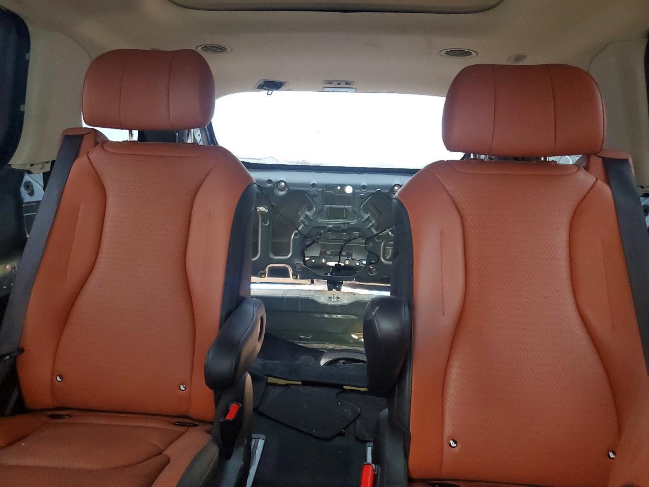 2022 KIA Carnival