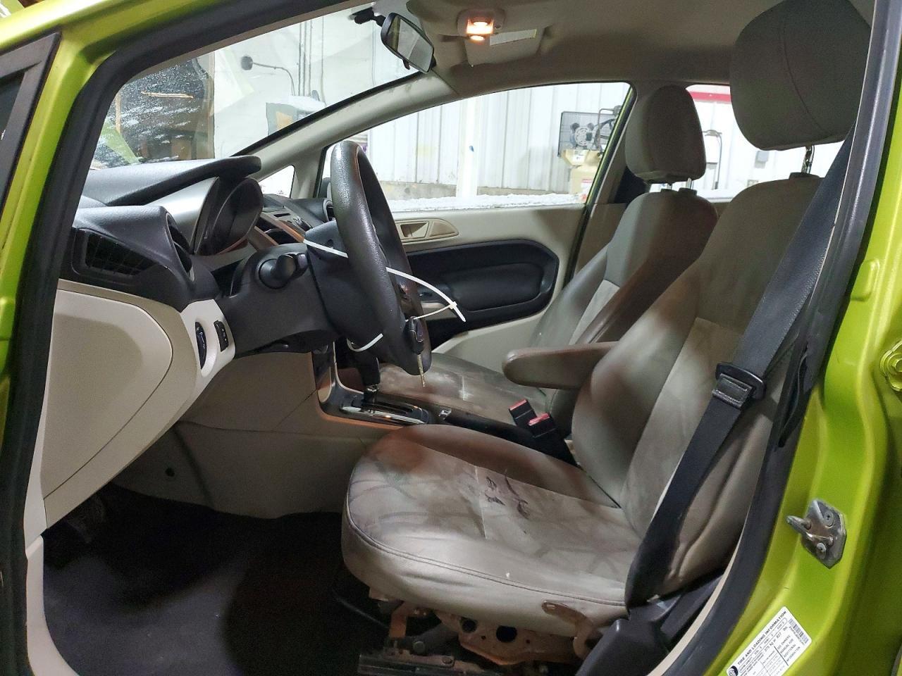 2013 FORD Fiesta