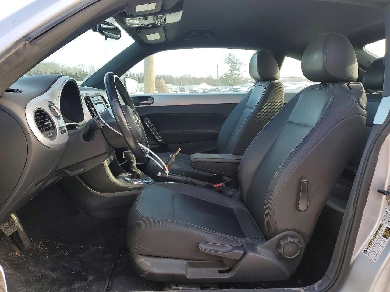 2014 VOLKSWAGEN Beetle