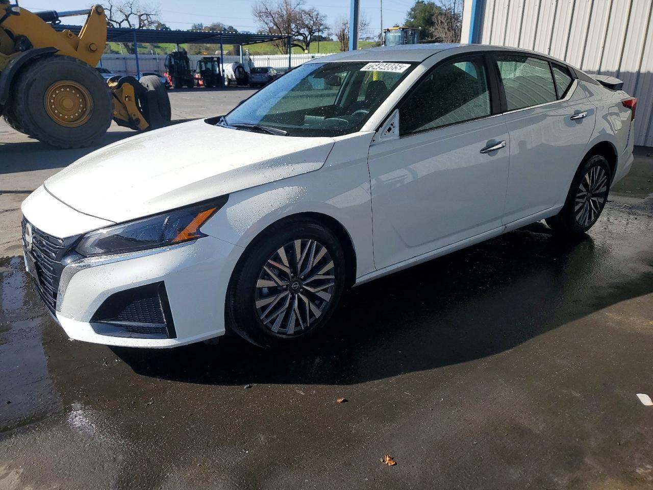 2025 NISSAN ALTIMA