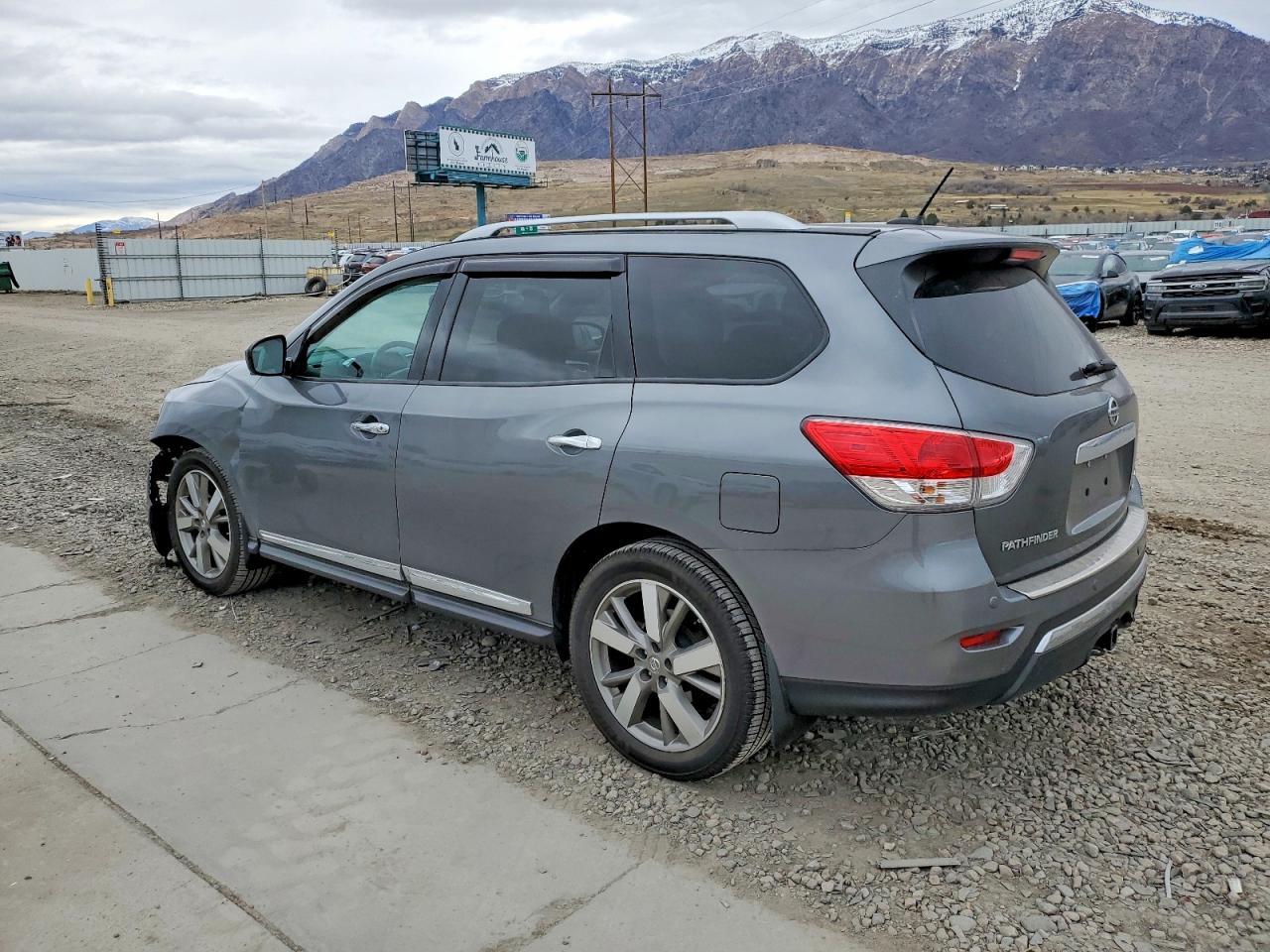 2016 NISSAN PATHFINDER