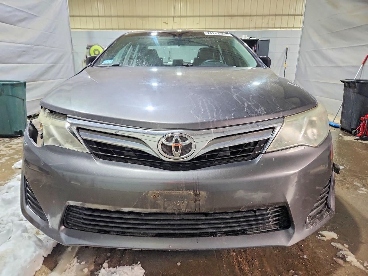 2014 TOYOTA CAMRY
