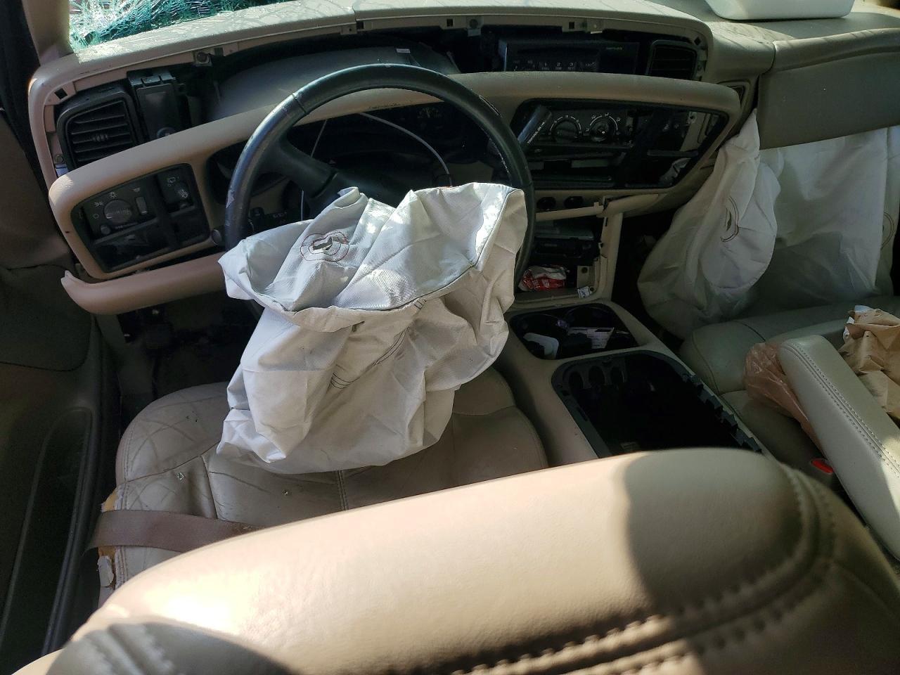 2002 CHEVROLET Tahoe