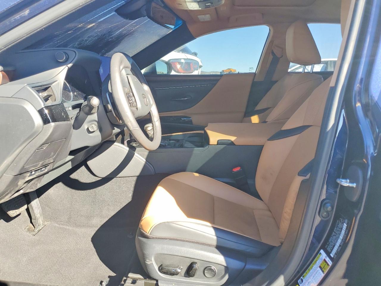 2023 LEXUS Es