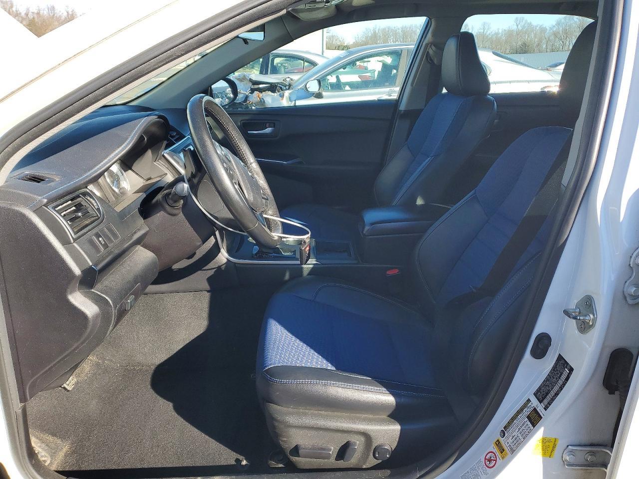 2016 TOYOTA CAMRY