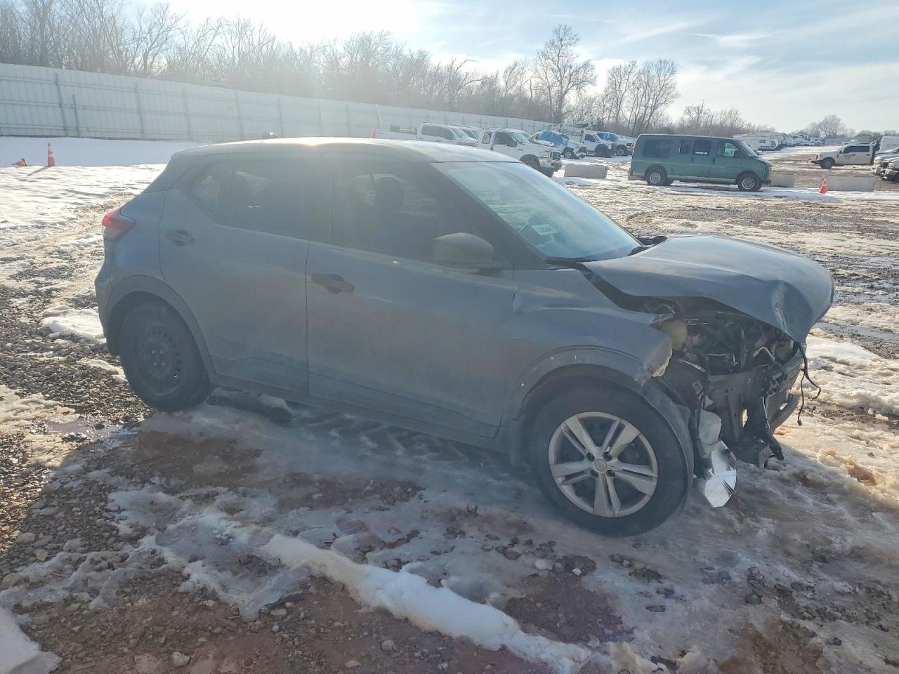 2021 NISSAN KICKS