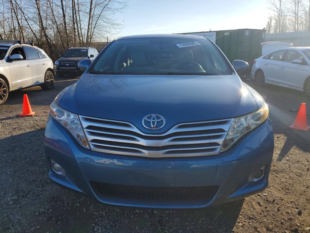 2010 TOYOTA VENZA