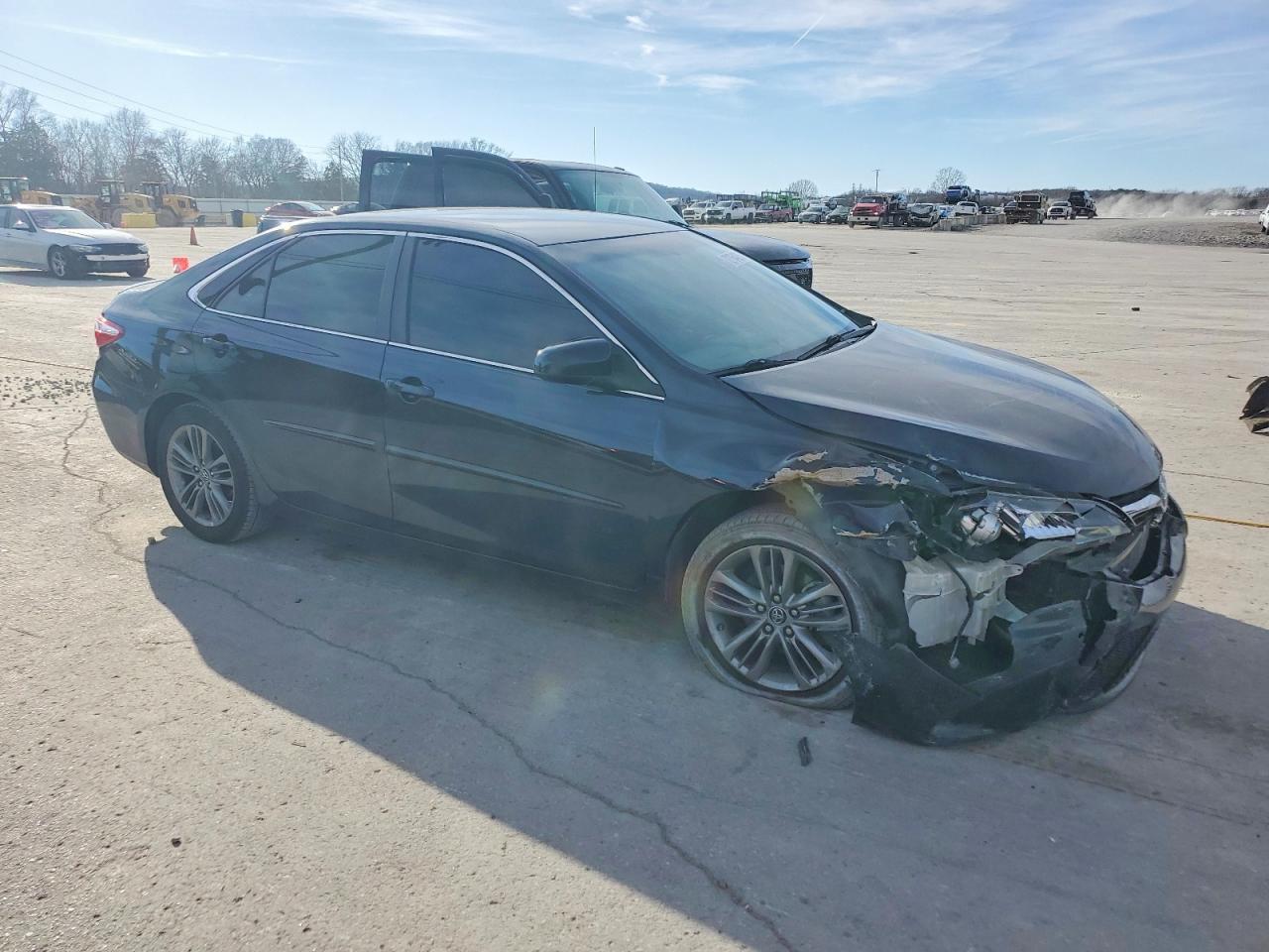 2015 TOYOTA CAMRY
