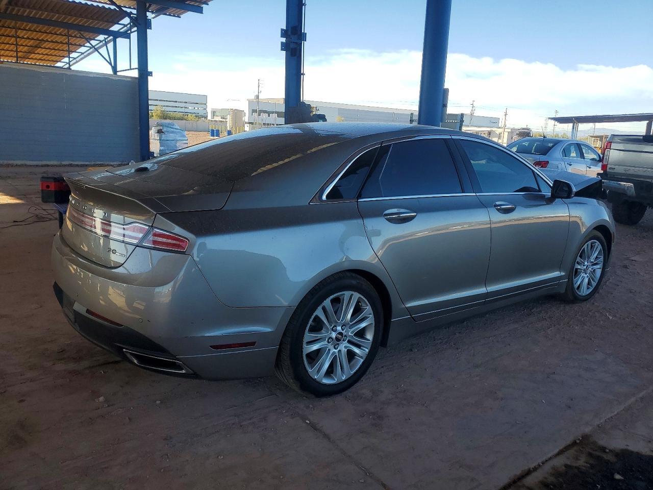 2016 LINCOLN MKZ