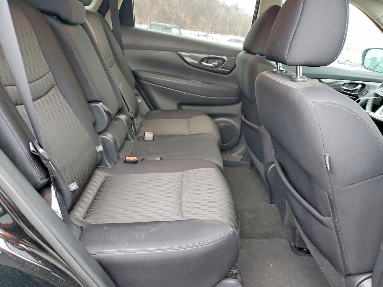 2017 NISSAN ROGUE