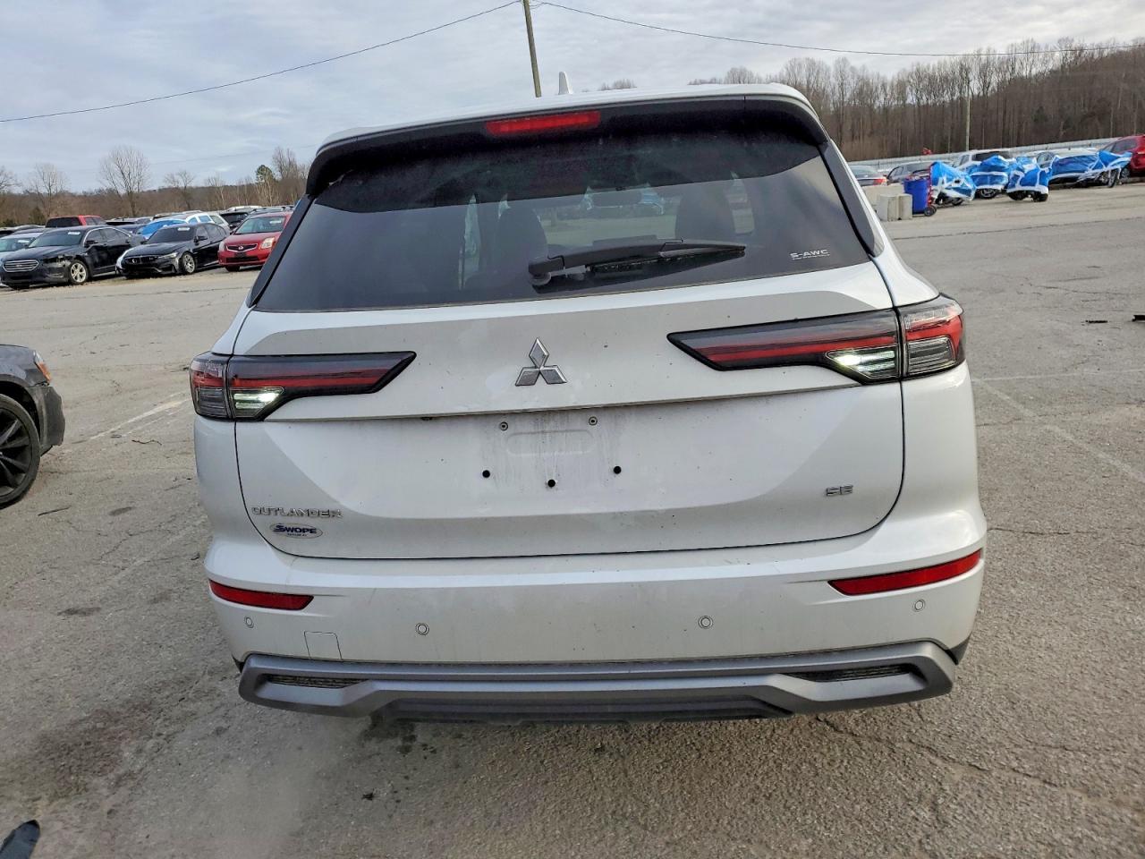 2025 MITSUBISHI outlander