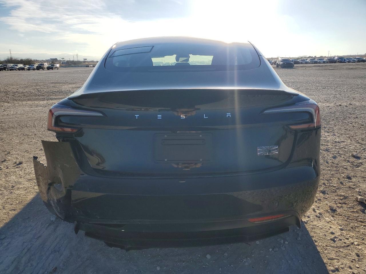 2025 TESLA MODEL 3