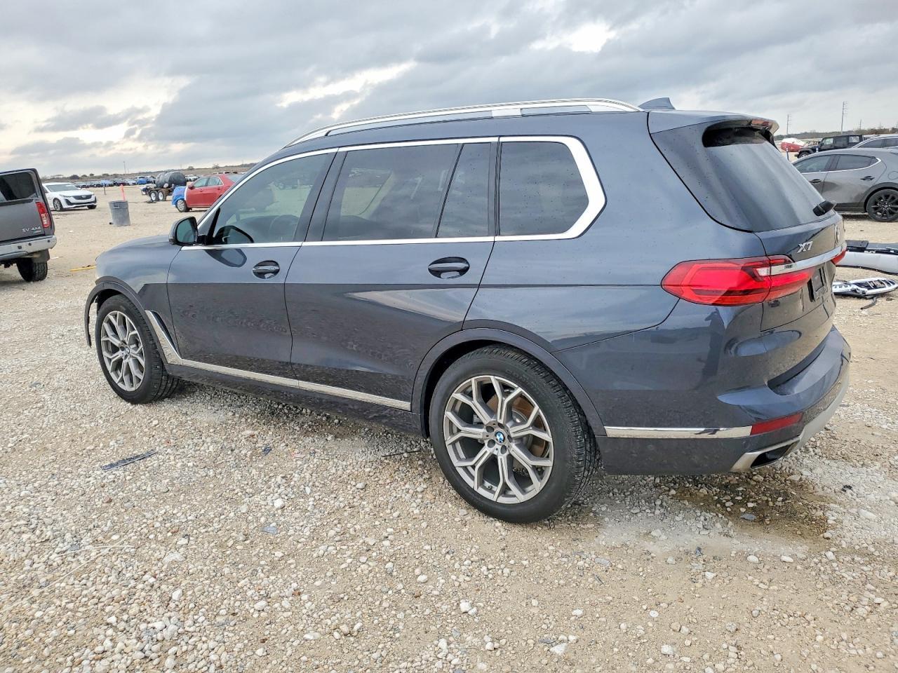 2020 BMW X7