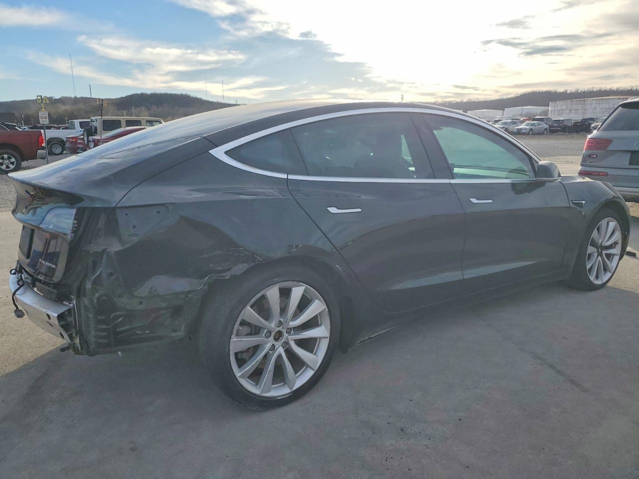 2020 TESLA MODEL 3