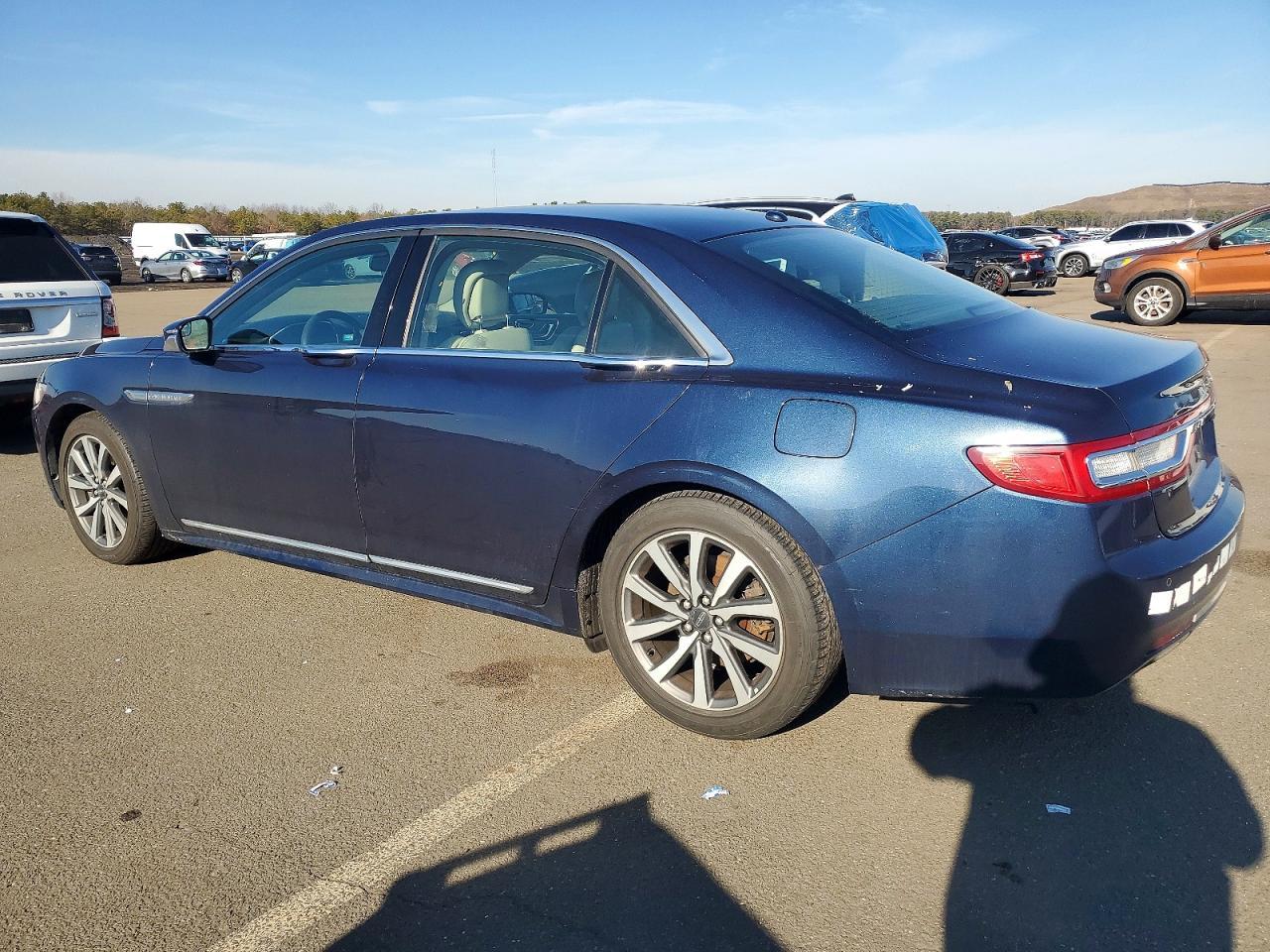 2017 LINCOLN Continental