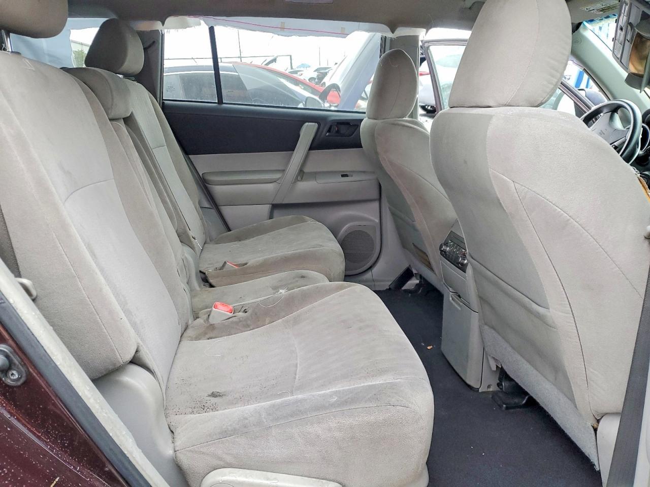 2013 TOYOTA HIGHLANDER