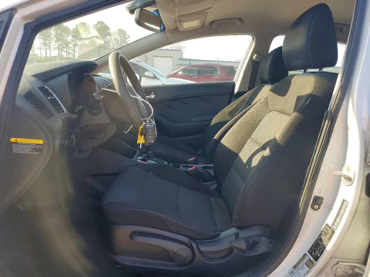 2017 KIA FORTE
