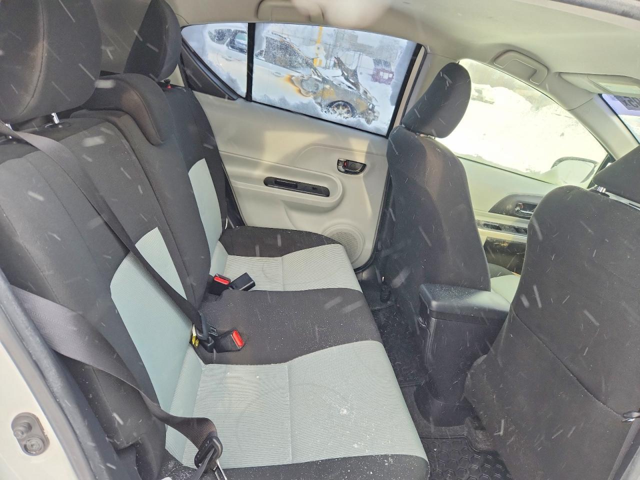 2014 TOYOTA Prius c