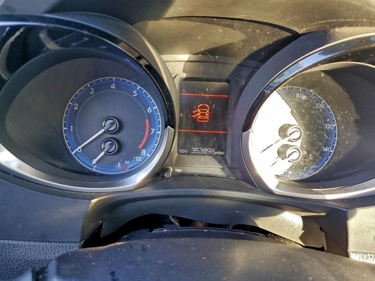 2015 TOYOTA COROLLA