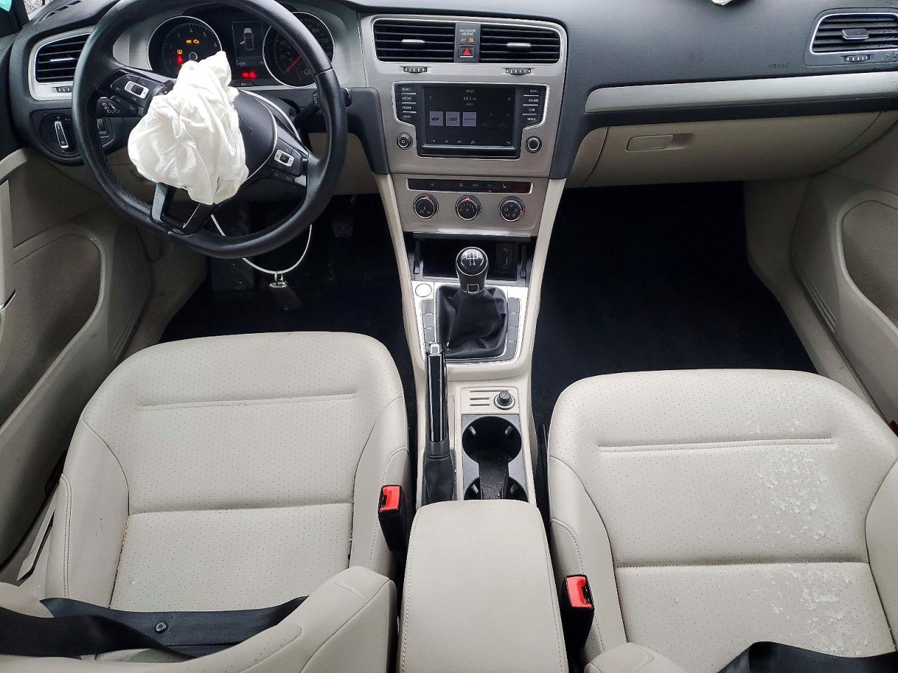 2017 VOLKSWAGEN GOLF