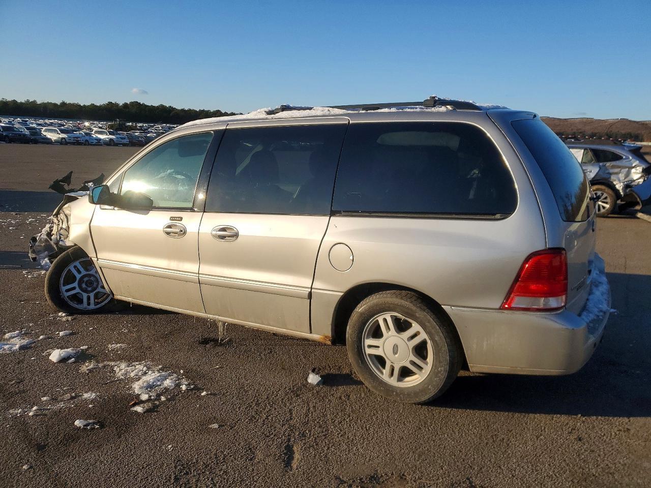 2004 FORD Freestar
