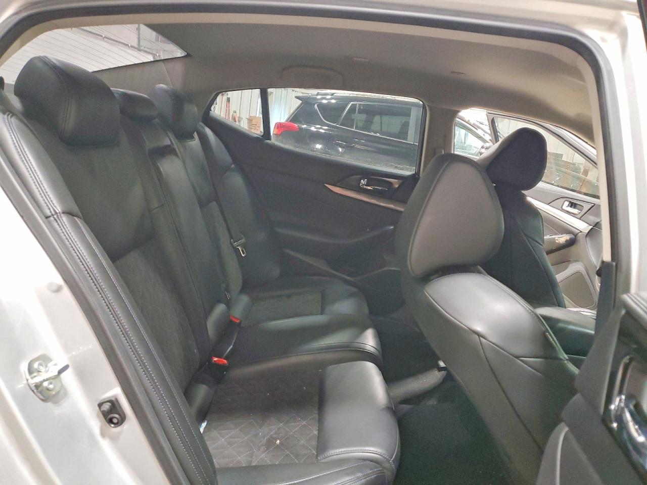 2017 NISSAN Maxima