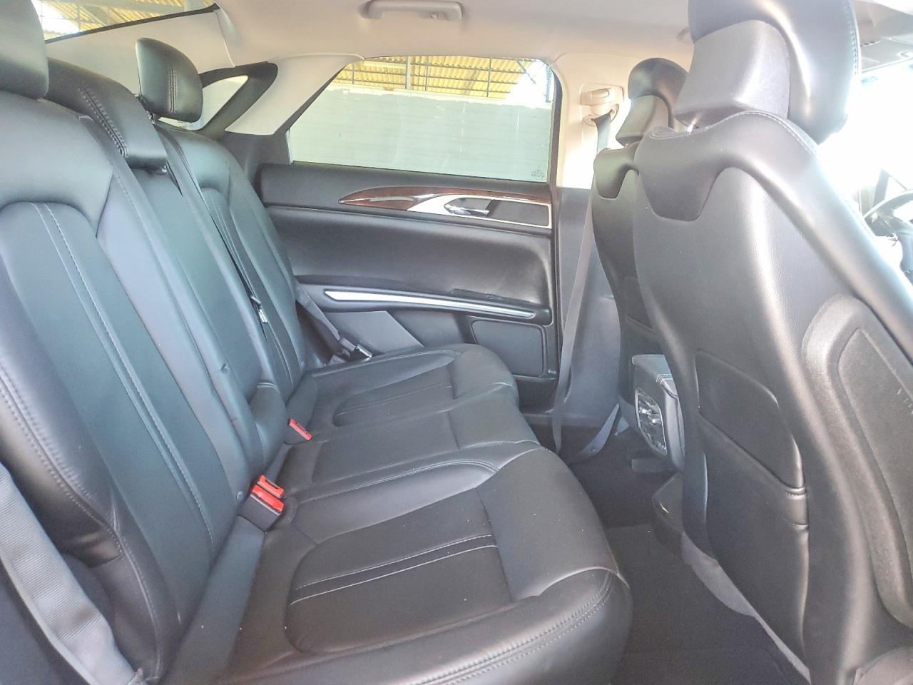 2016 LINCOLN MKZ