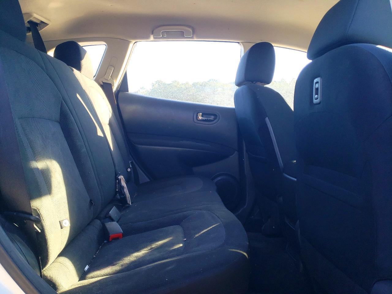 2014 NISSAN ROGUE