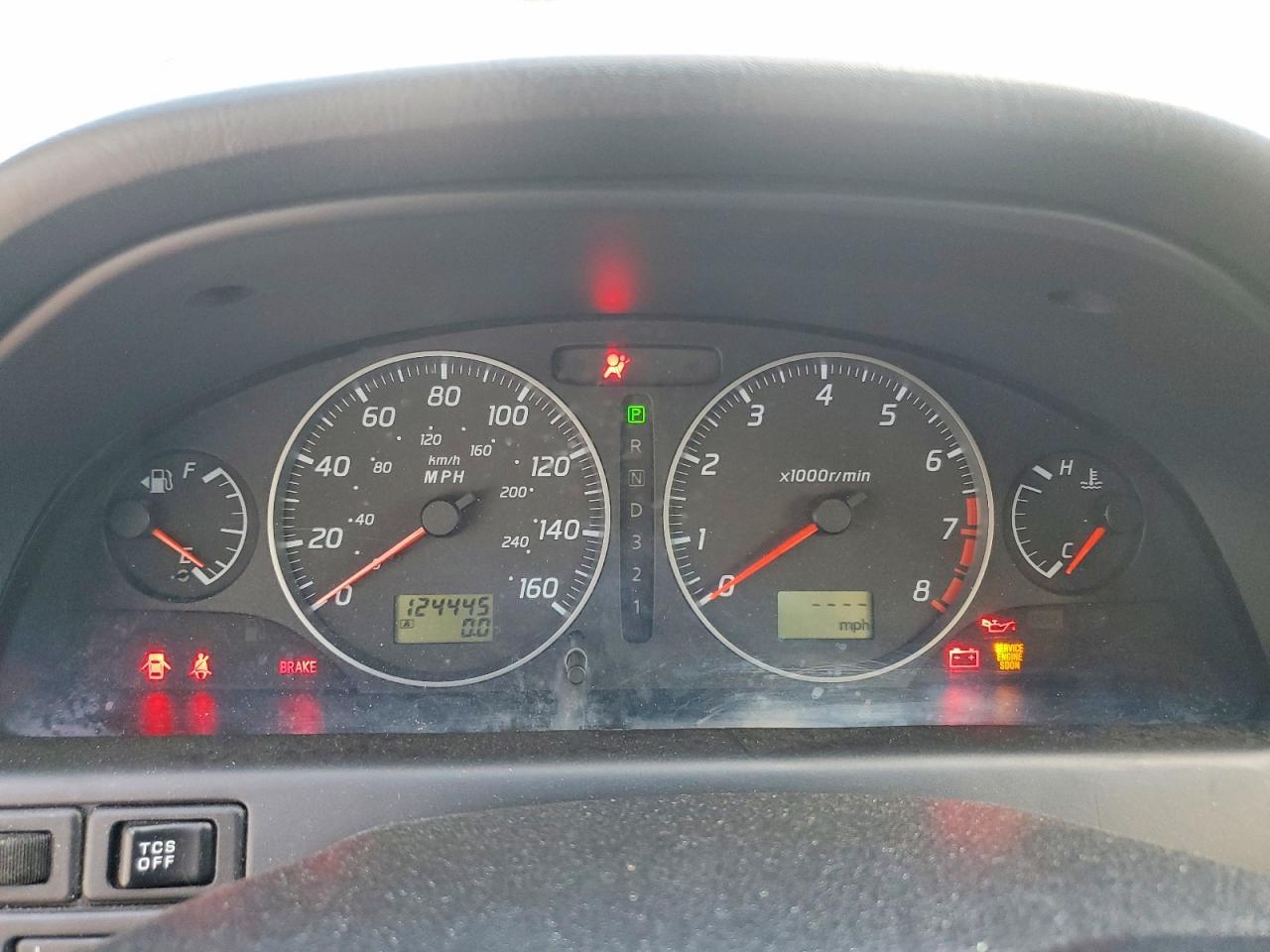 2002 NISSAN Maxima