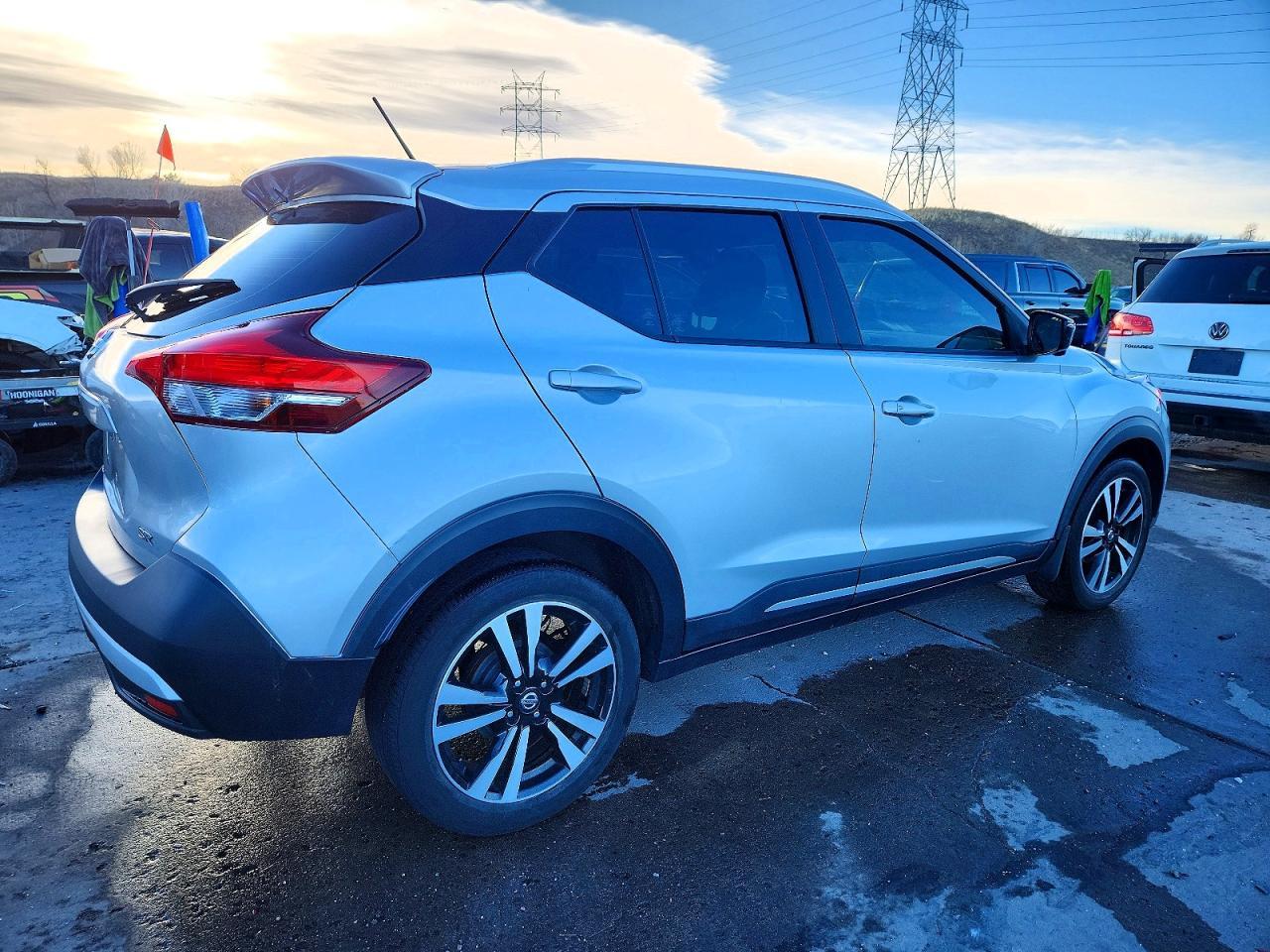 2019 NISSAN KICKS