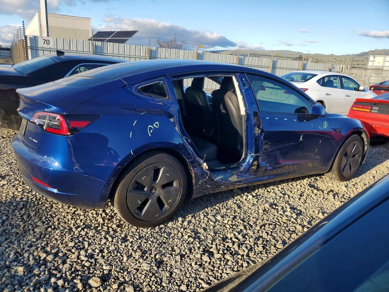 2022 TESLA MODEL 3