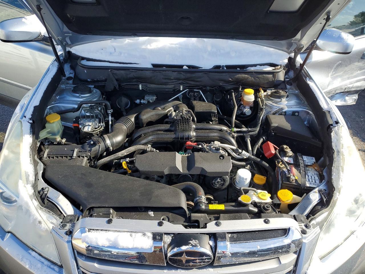 2013 SUBARU Outback